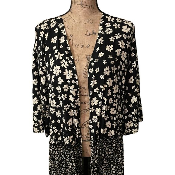 Maurices‎ Floral Kimono - Picture 3 of 7